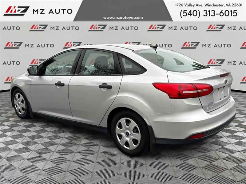 2015 FORD FOCUS S Sedan 4D