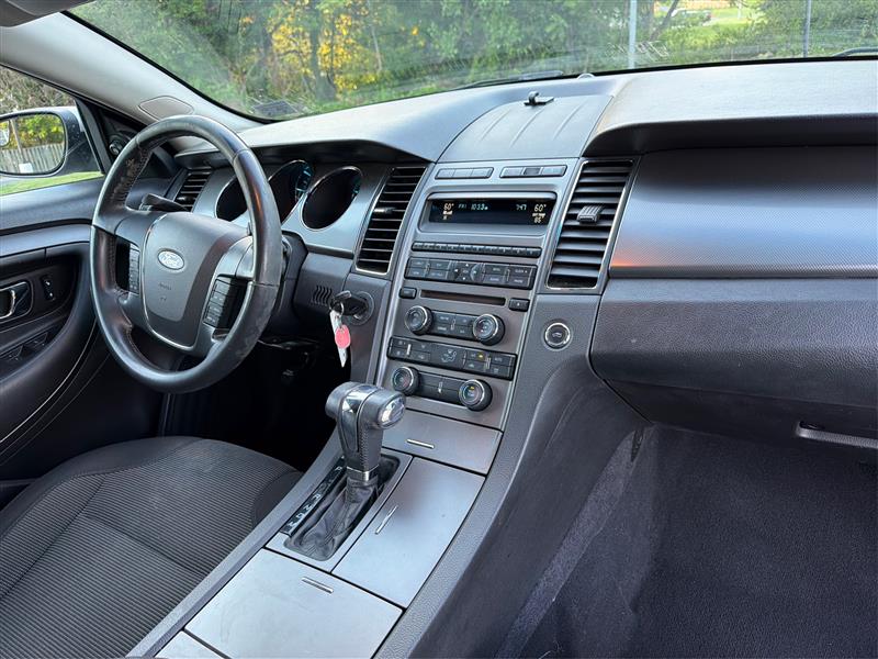 2010 FORD TAURUS SEL