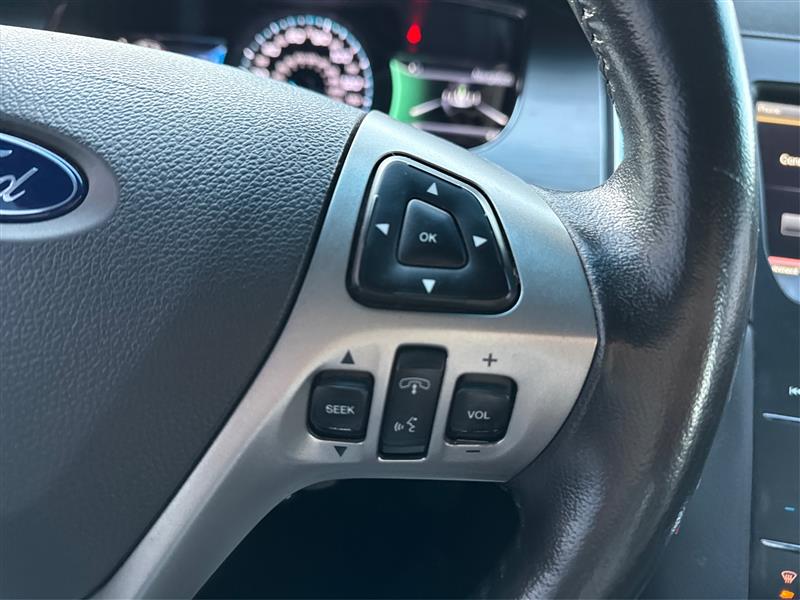 2015 FORD TAURUS SEL Sedan 4D