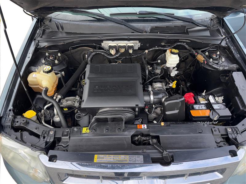 2010 FORD ESCAPE LIMITED
