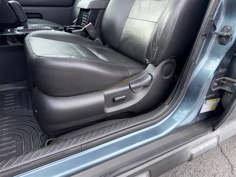 2010 FORD ESCAPE LIMITED