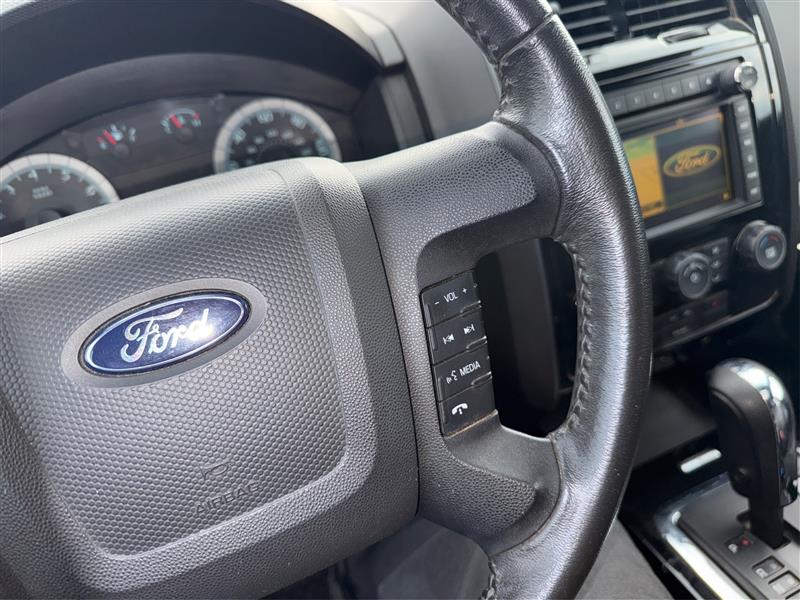 2010 FORD ESCAPE LIMITED