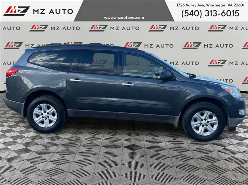 2012 CHEVROLET TRAVERSE LS Sport Utility 4D