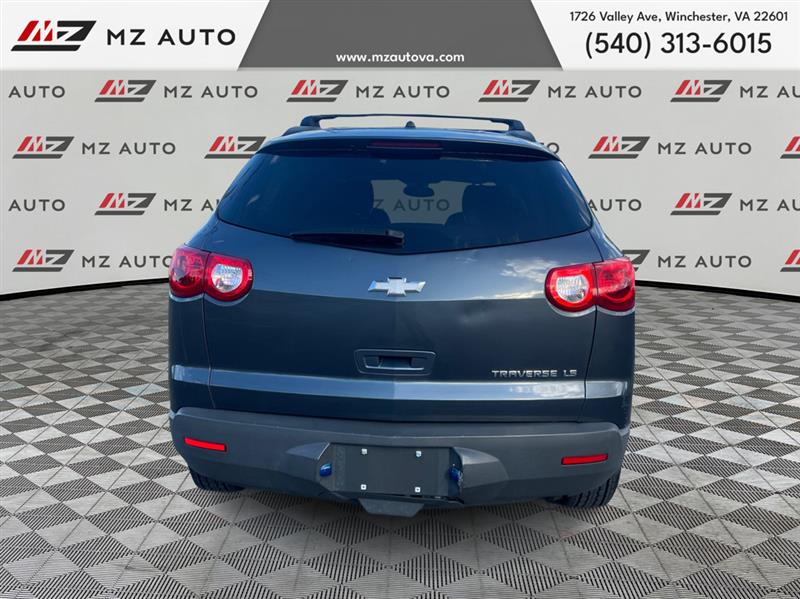 2012 CHEVROLET TRAVERSE LS Sport Utility 4D