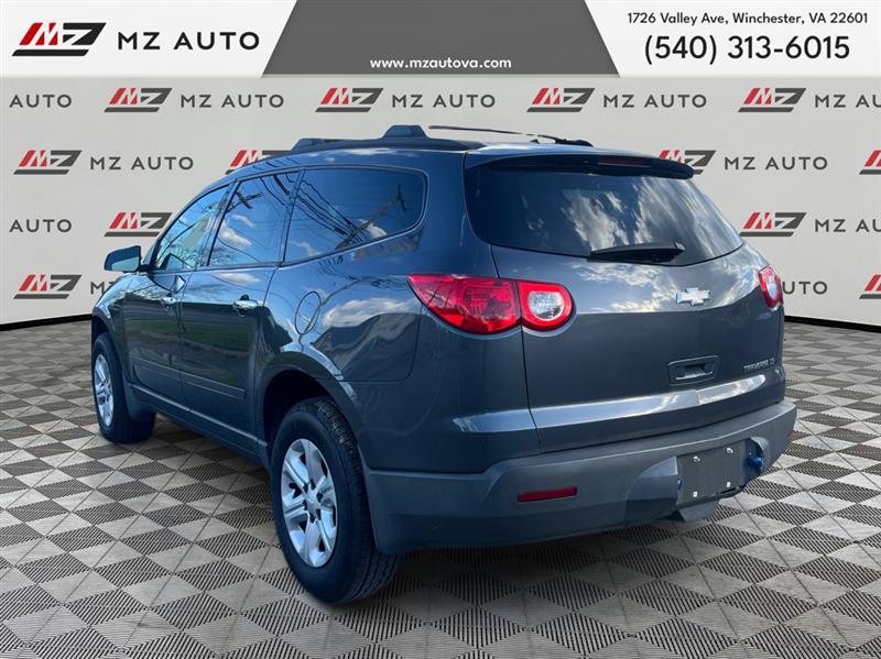 2012 CHEVROLET TRAVERSE LS Sport Utility 4D