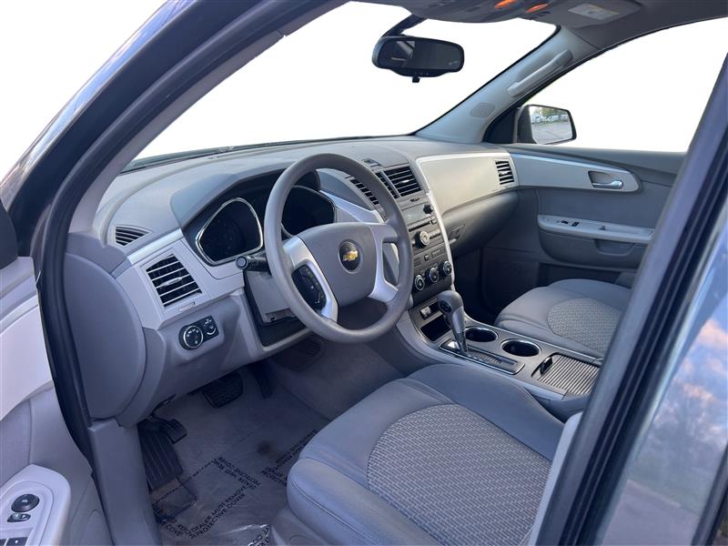 2012 CHEVROLET TRAVERSE LS Sport Utility 4D