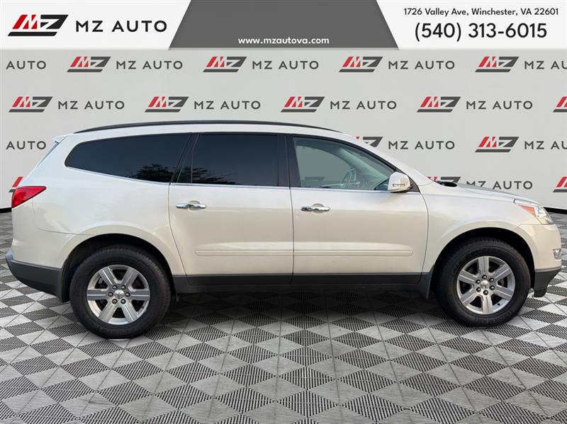 2011 CHEVROLET TRAVERSE LT W/1LT