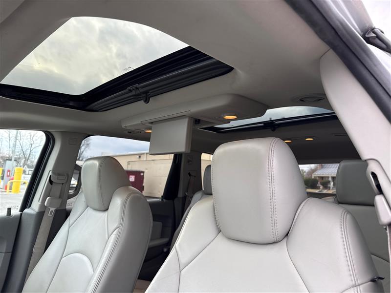 2012 CHEVROLET TRAVERSE LT SPORT UTILITY 4D