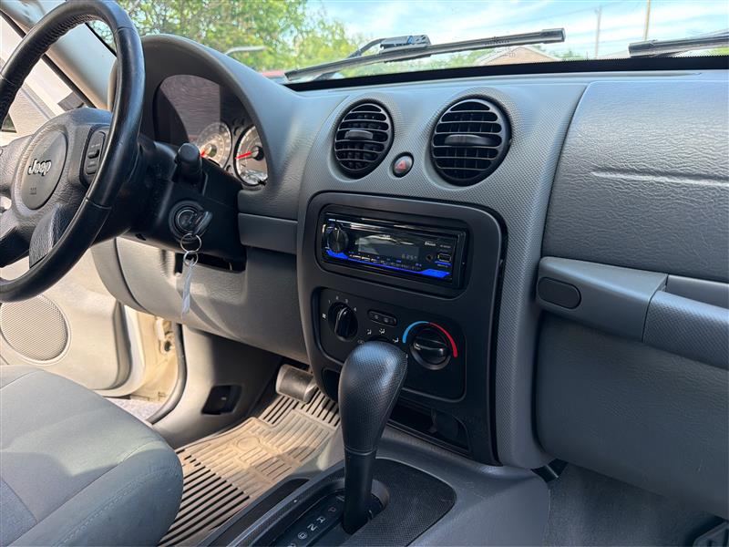 2007 JEEP LIBERTY SPORT