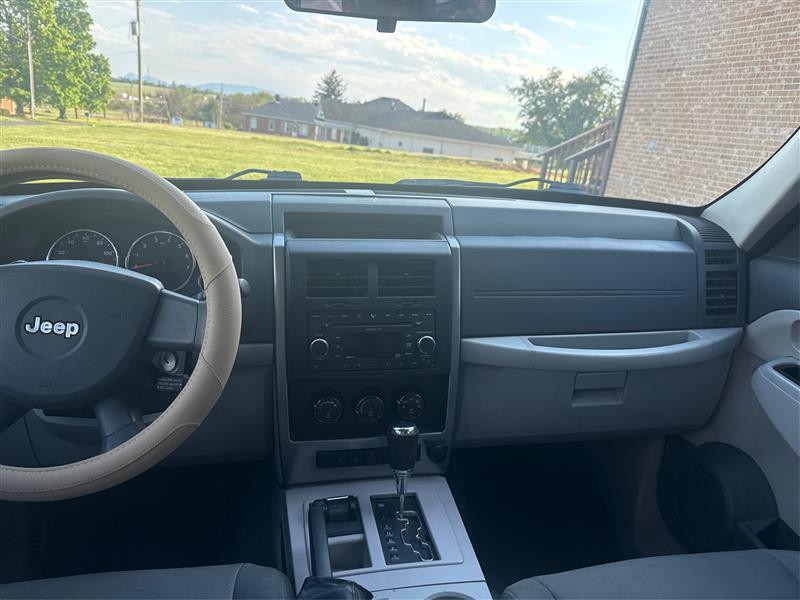 2008 JEEP LIBERTY SPORT