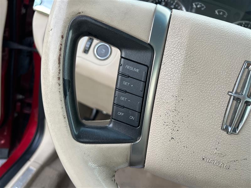 2009 LINCOLN MKS Sedan 4D