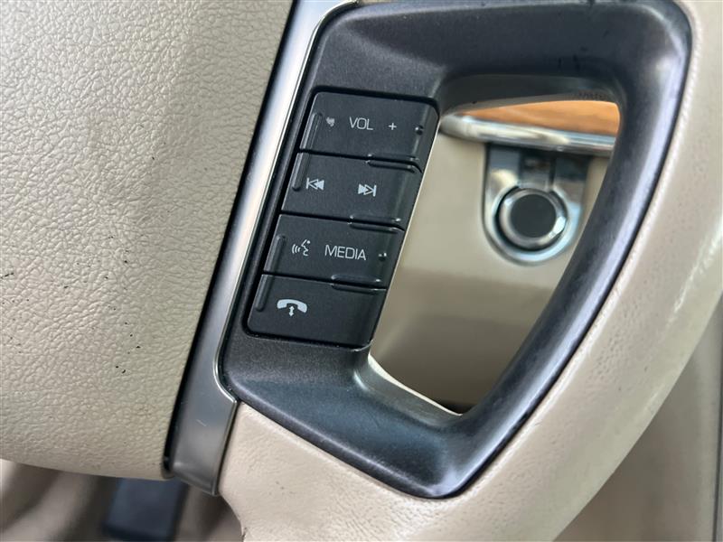 2009 LINCOLN MKS Sedan 4D