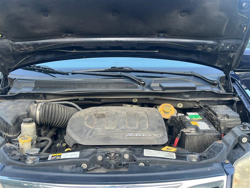 2016 CHRYSLER TOWN & COUNTRY TOURING MINIVAN 4D