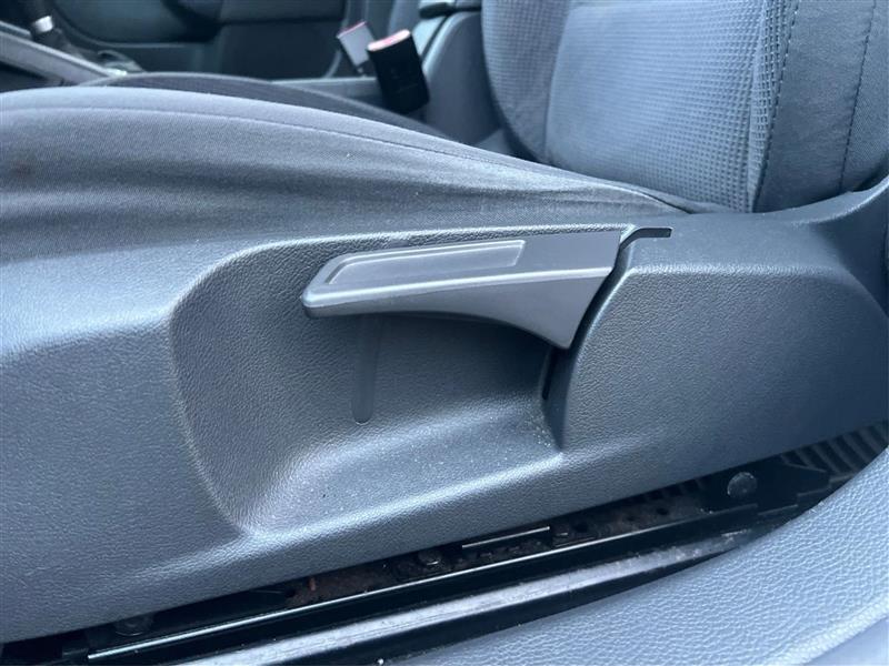 2006 VOLKSWAGEN JETTA 2.5 Value Edition Sedan 4D