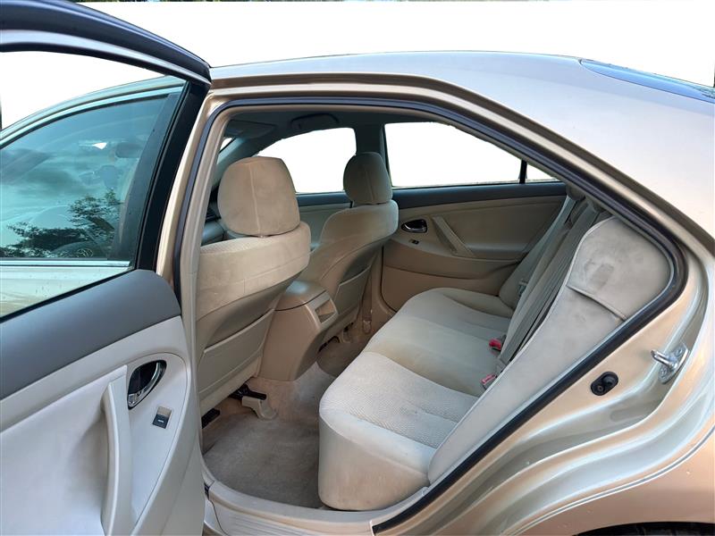 2011 TOYOTA CAMRY 