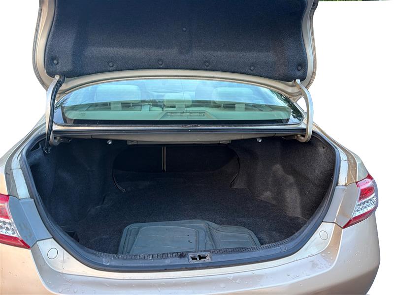 2011 TOYOTA CAMRY 