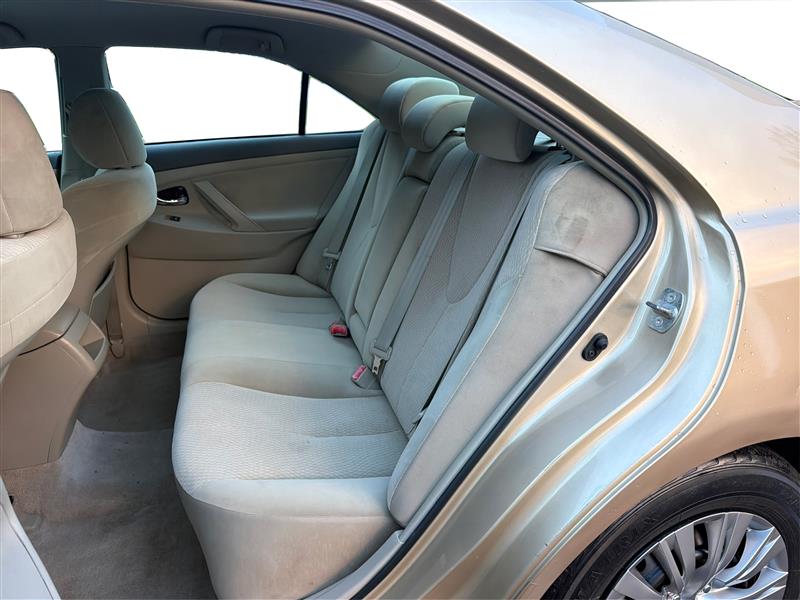 2011 TOYOTA CAMRY 