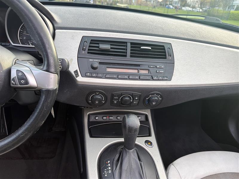 2005 BMW Z4 2.5I