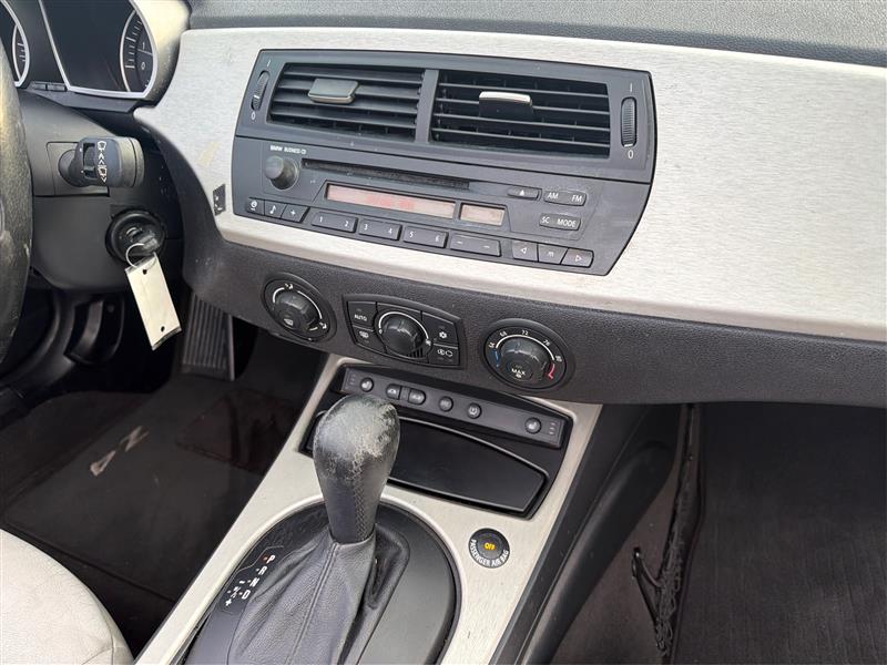 2005 BMW Z4 2.5I