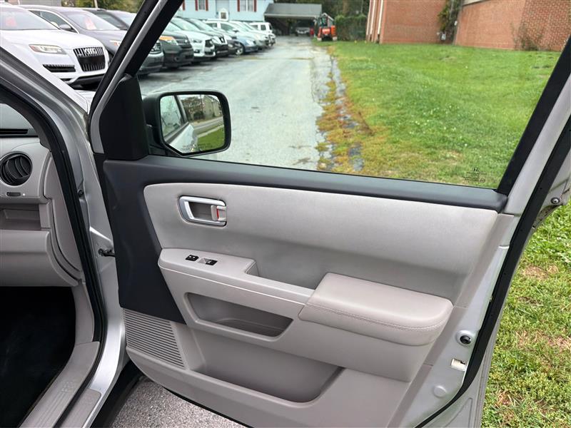 2013 HONDA PILOT LX
