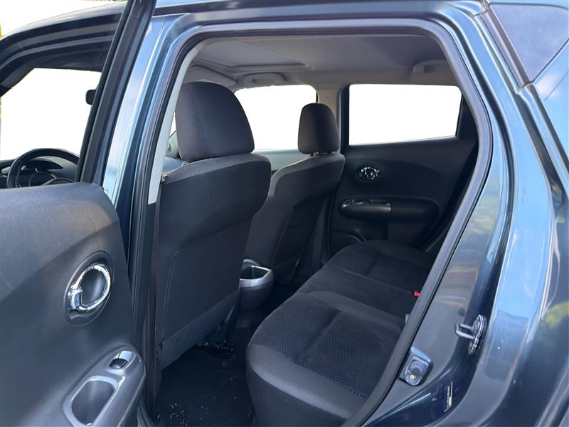 2011 NISSAN JUKE SV