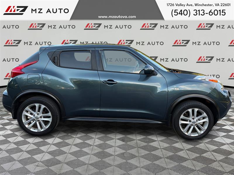 2011 NISSAN JUKE SV