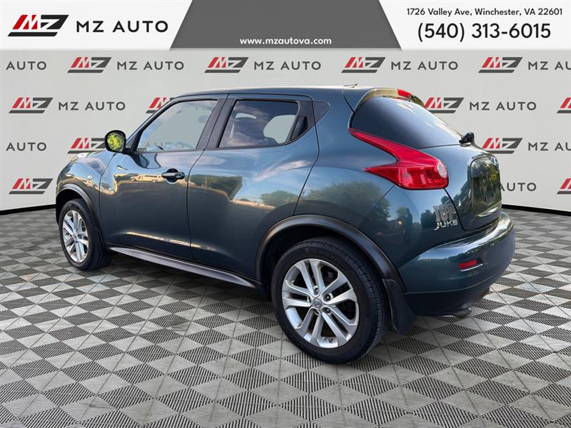 2011 NISSAN JUKE SV