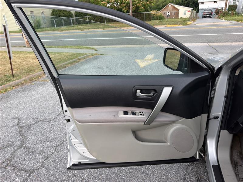 2015 NISSAN ROGUE SELECT S