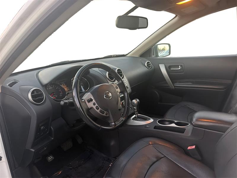 2011 NISSAN ROGUE SV