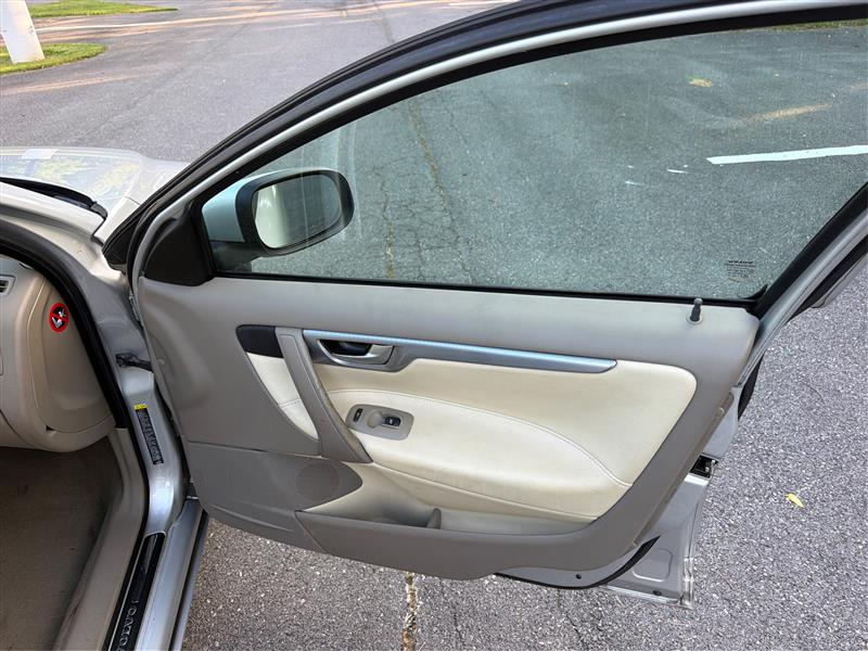 2009 VOLVO S60 2.4T