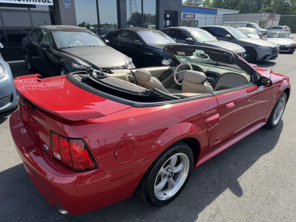 2002 Ford Mustang GT Deluxe - Photo 10