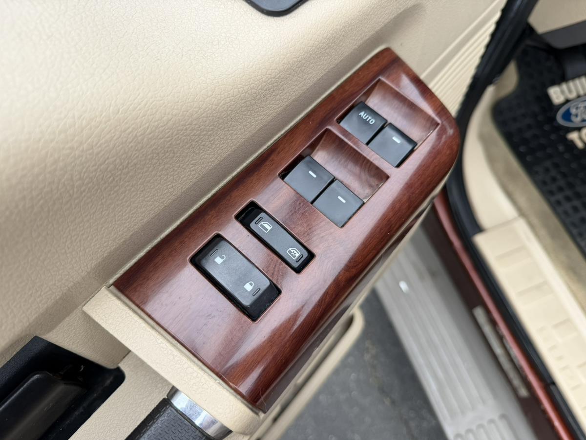2008 Ford F-450 Super Duty Lariat - Photo 11