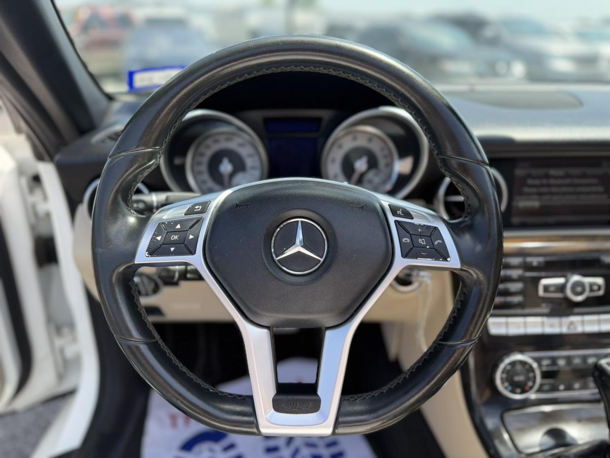 2015 Mercedes-Benz SLK-Class SLK350 - Photo 29