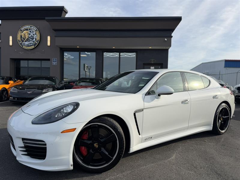 2015 Porsche Panamera GTS