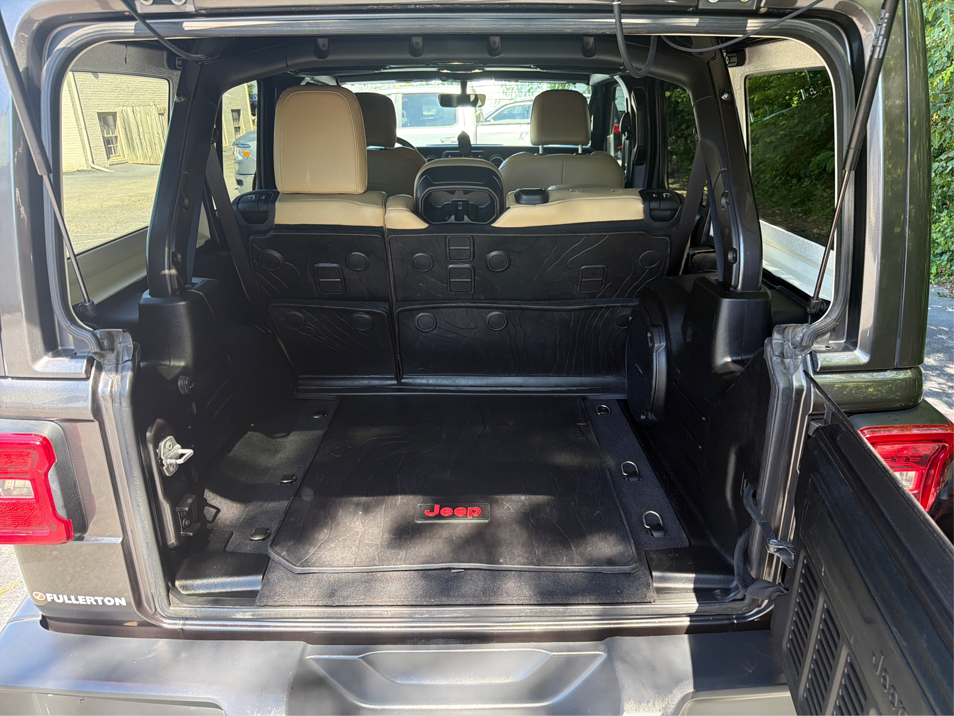 2019 Jeep Wrangler Unlimited Sahara - Photo 11
