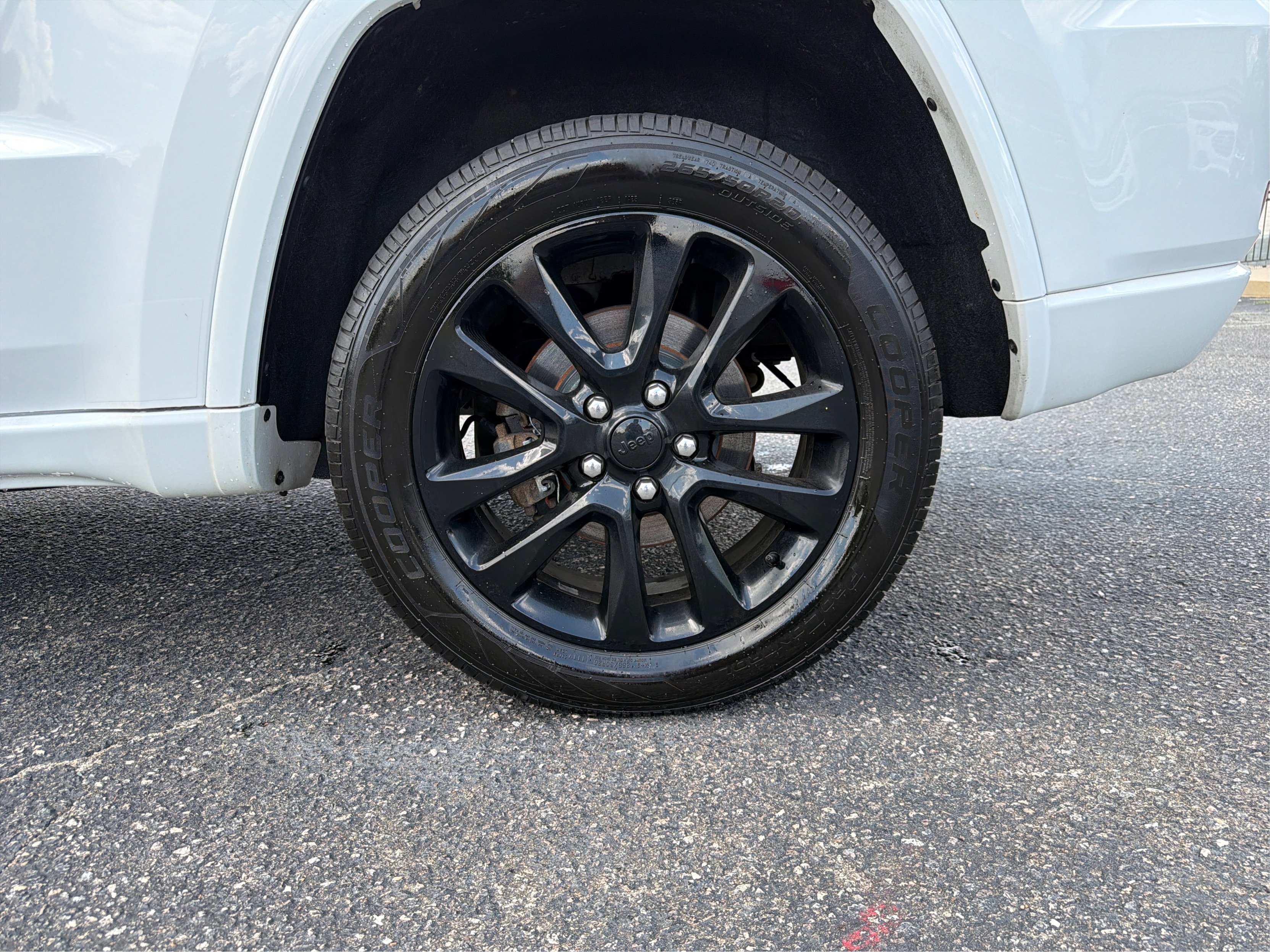 2020 Jeep Grand Cherokee Altitude - Photo 23
