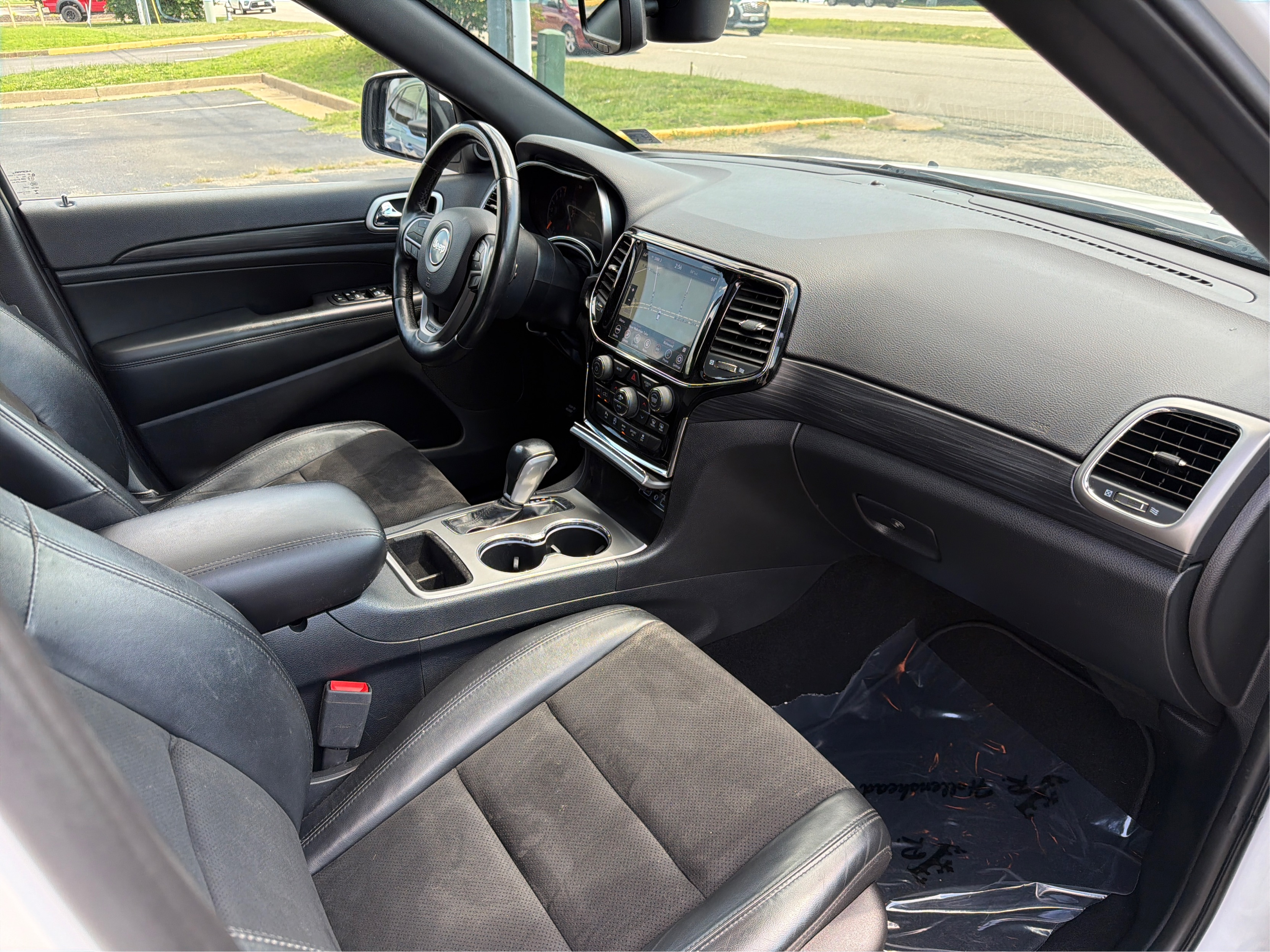 2020 Jeep Grand Cherokee Altitude - Photo 31
