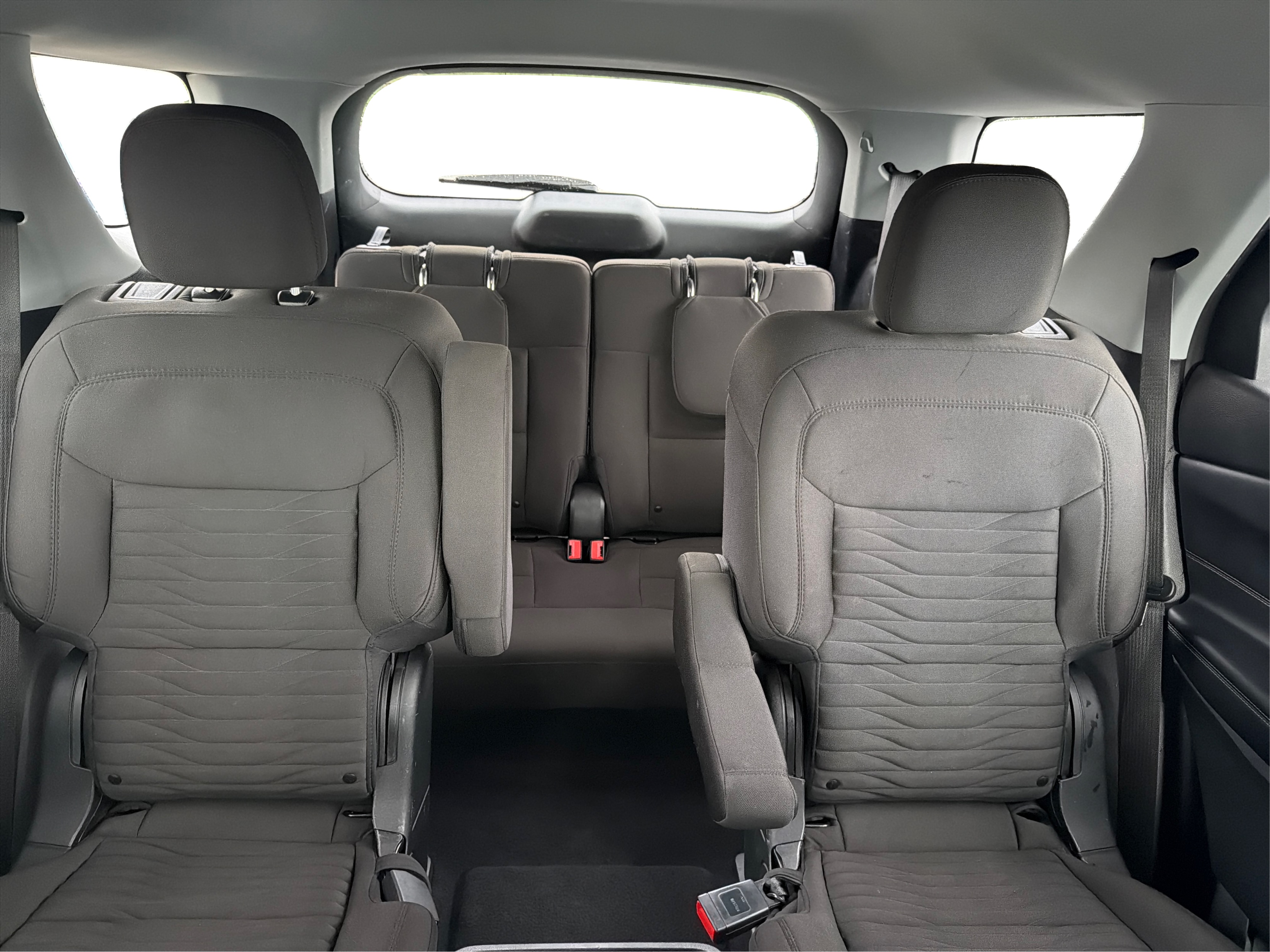 2021 Ford Explorer XLT - Photo 13
