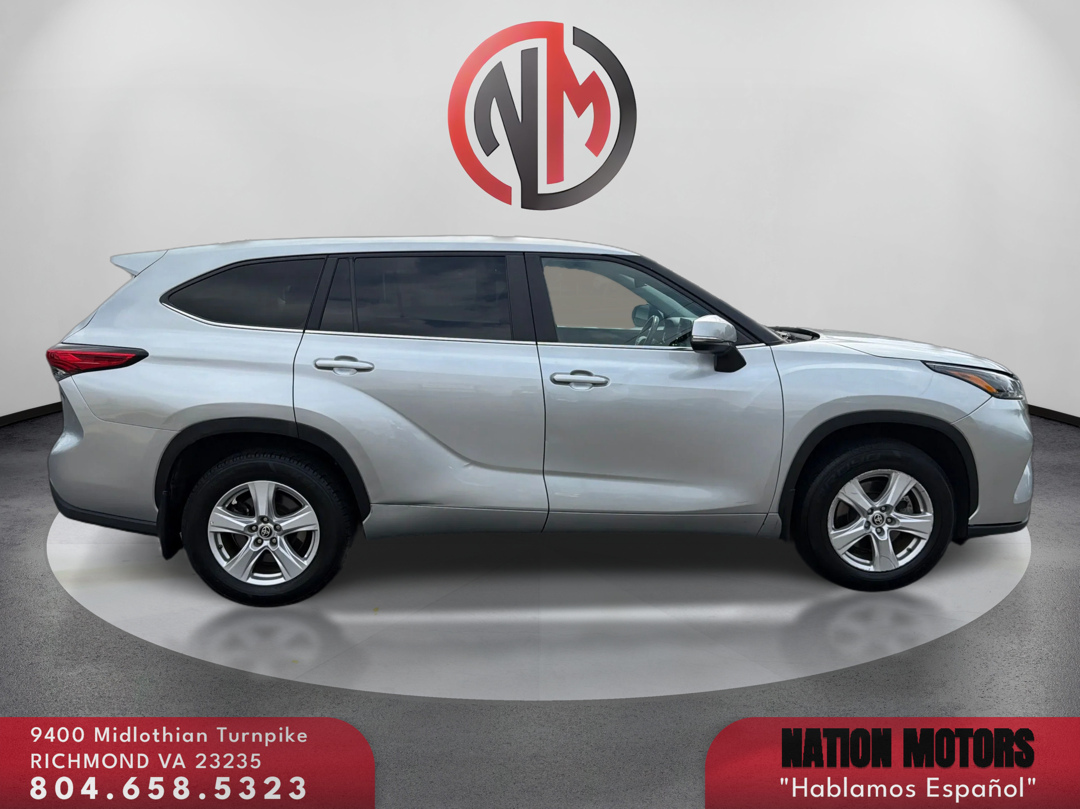 2023 Toyota Highlander LE - Photo 4