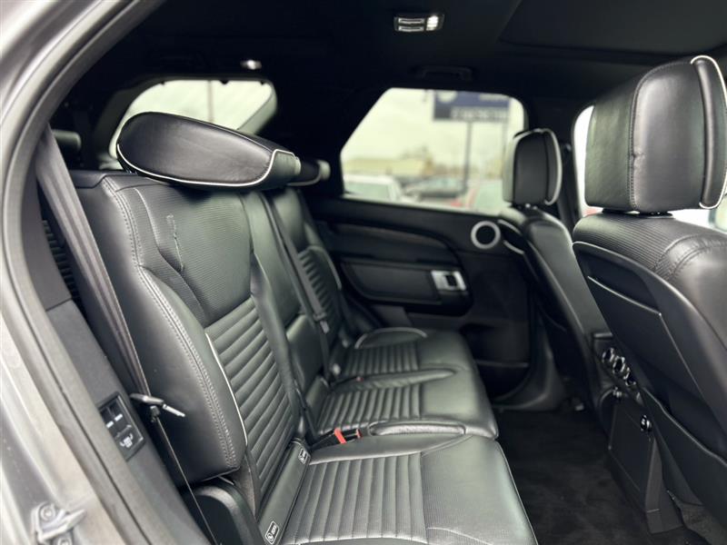 2017 Land Rover Discovery HSE LUX - Photo 16