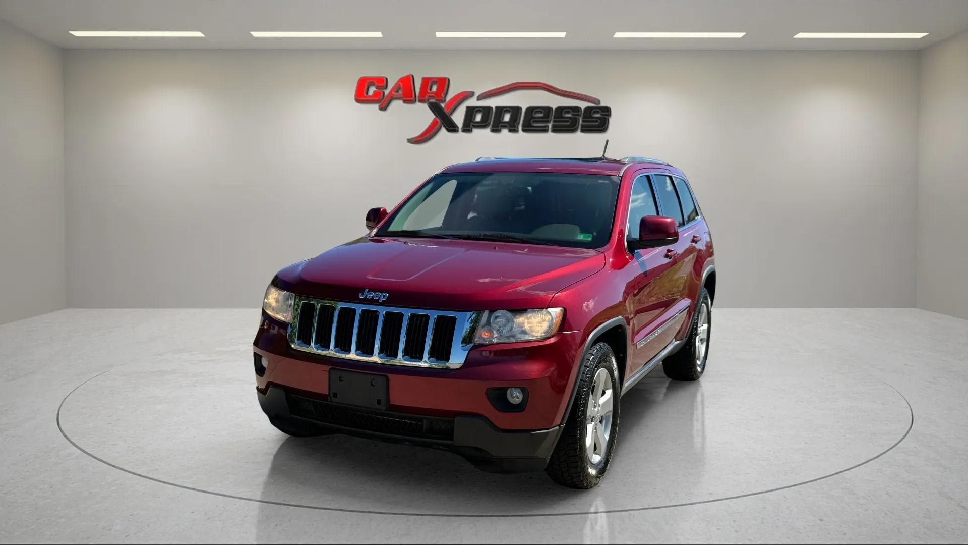 2013 Jeep Grand Cherokee Laredo X 4WD's photo