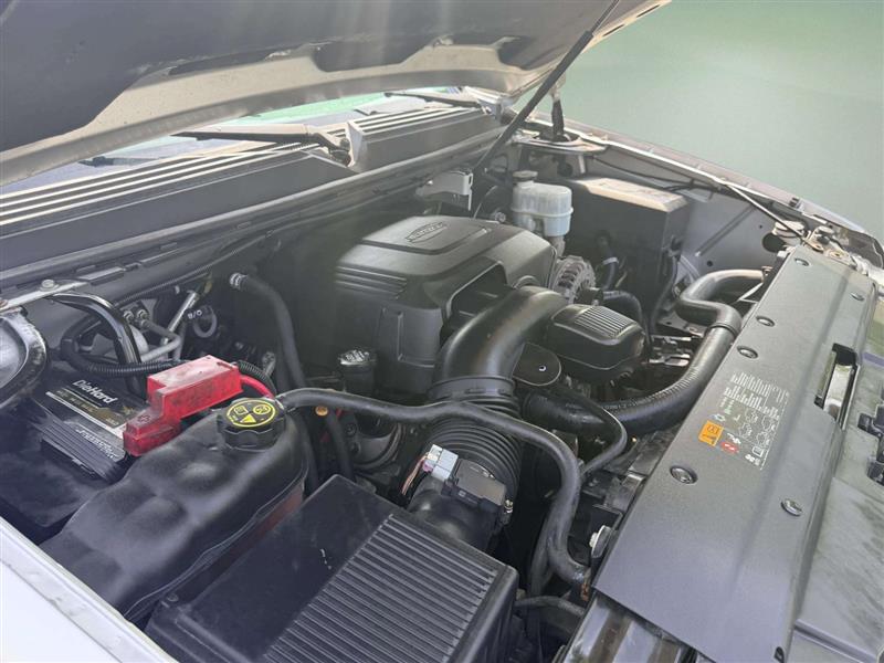 CHEVROLETSUBURBAN38