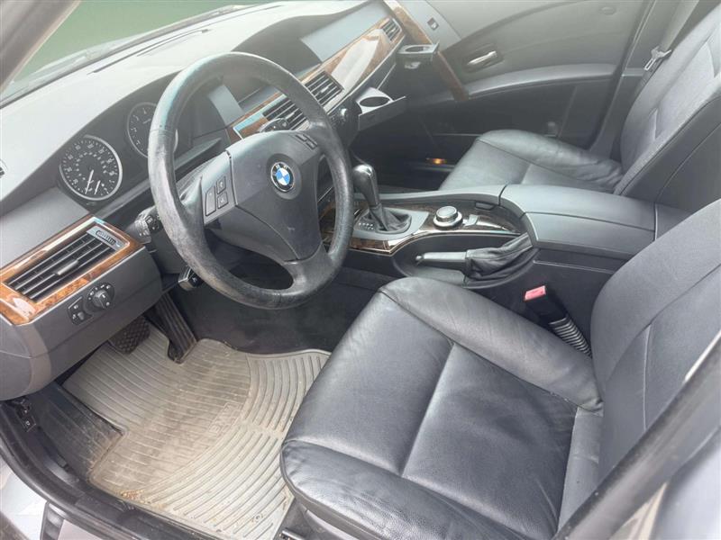 BMW5 SERIES28