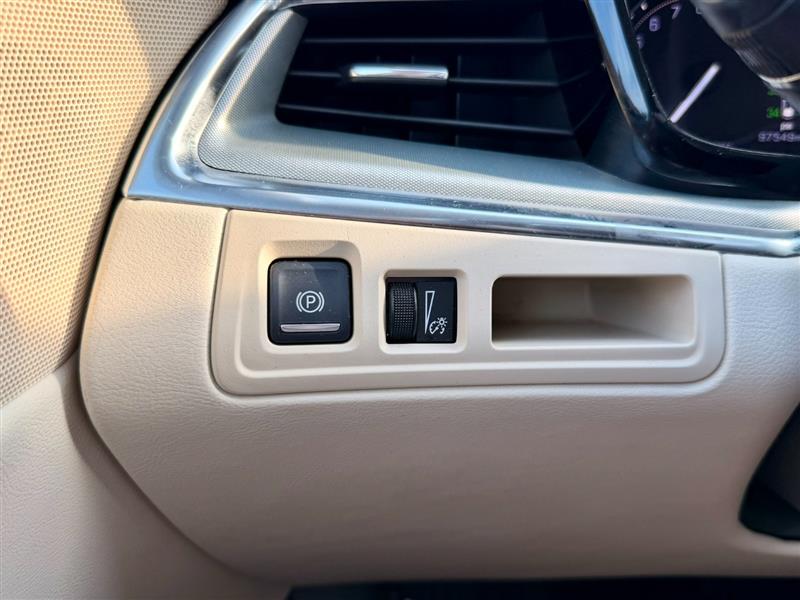 2017 Cadillac XT5 Luxury - Photo 19