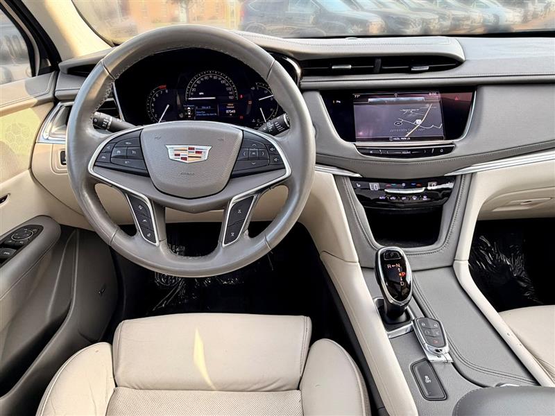 2017 Cadillac XT5 Luxury - Photo 29