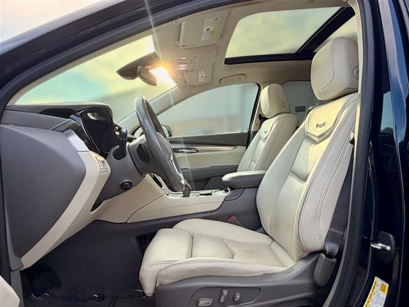 2017 Cadillac XT5 Luxury - Photo 10