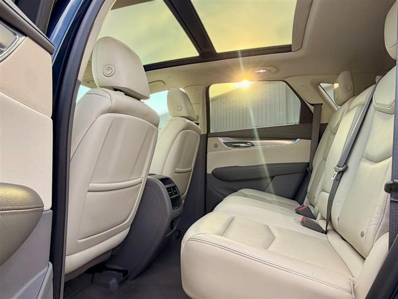 2017 Cadillac XT5 Luxury - Photo 11