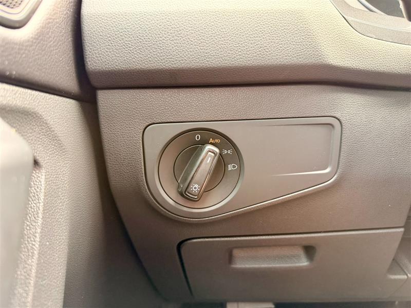 2018 Volkswagen Tiguan S - Photo 12