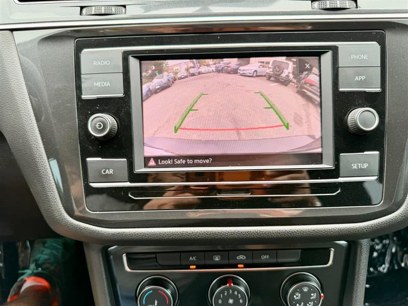 2018 Volkswagen Tiguan S - Photo 16