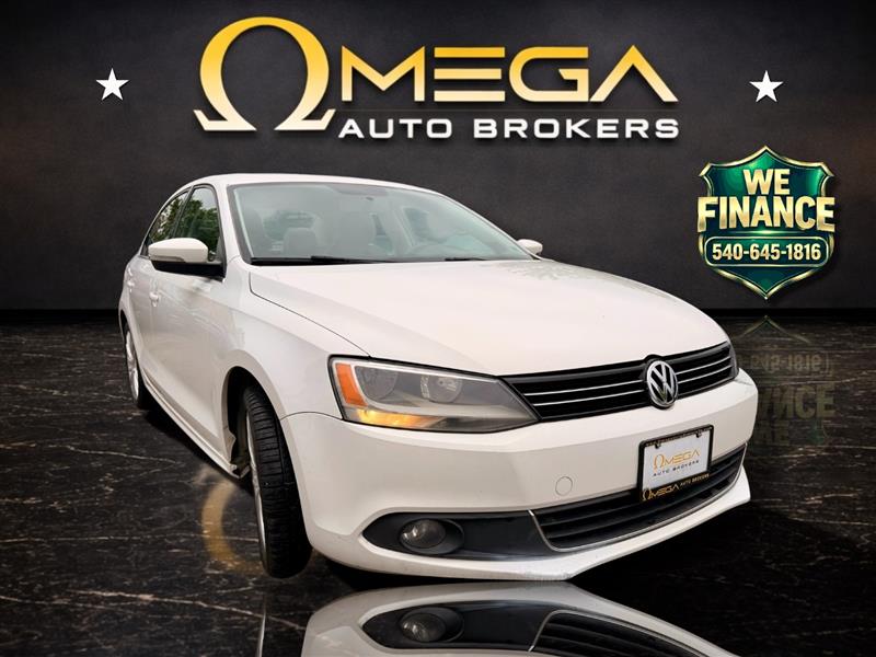 Candy White 2014 Volkswagen Jetta SEL Sedan Front-Wheel Drive Automatic